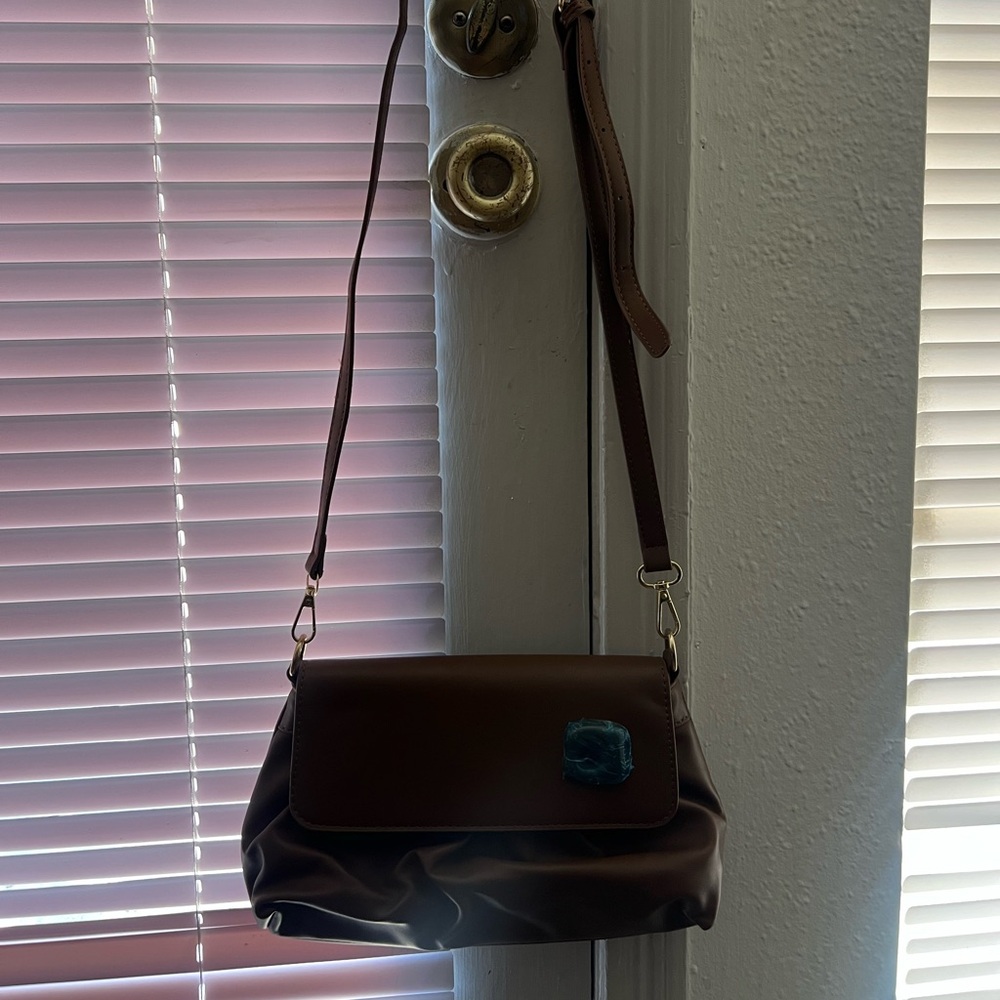 Elegant Brown Shoulder Bag